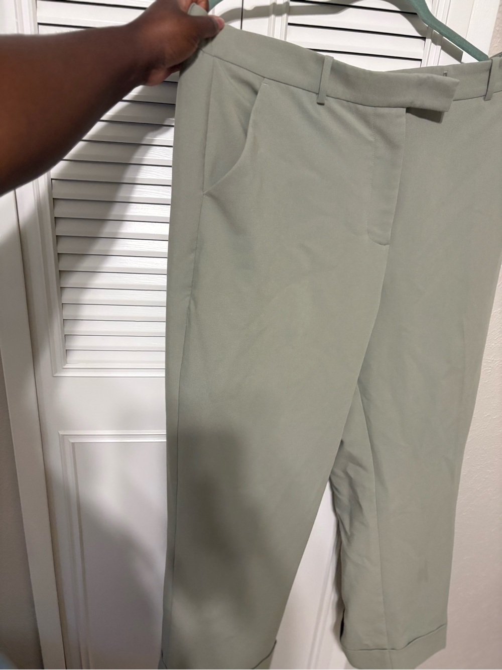 Abercrombie & Fitch Sage Green Cropped Tailored Pants